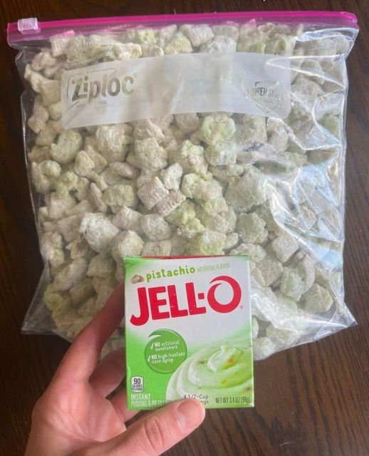 Pistachio Muddy Buddies Recipe 462482374_122114754038514556_4037796435811999358_n