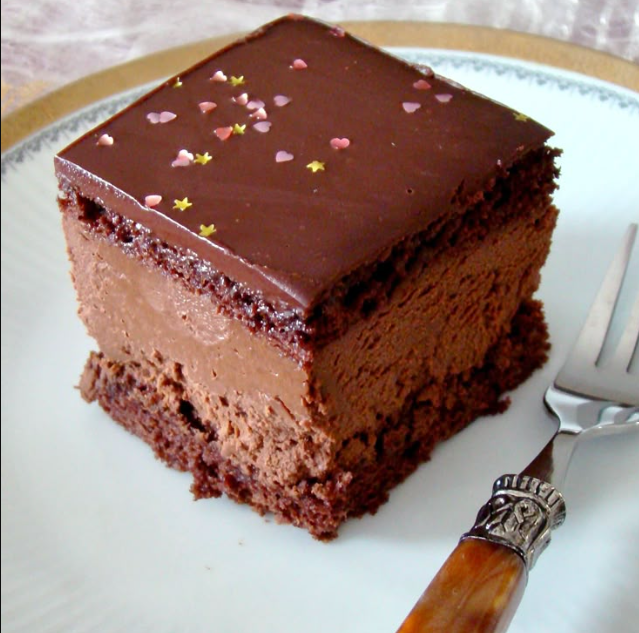 Hungarian Decadent Chocolate Cake- Rigó Jancsi – The Bossy Kitchen Capture d’écran 2025-06-03 112652