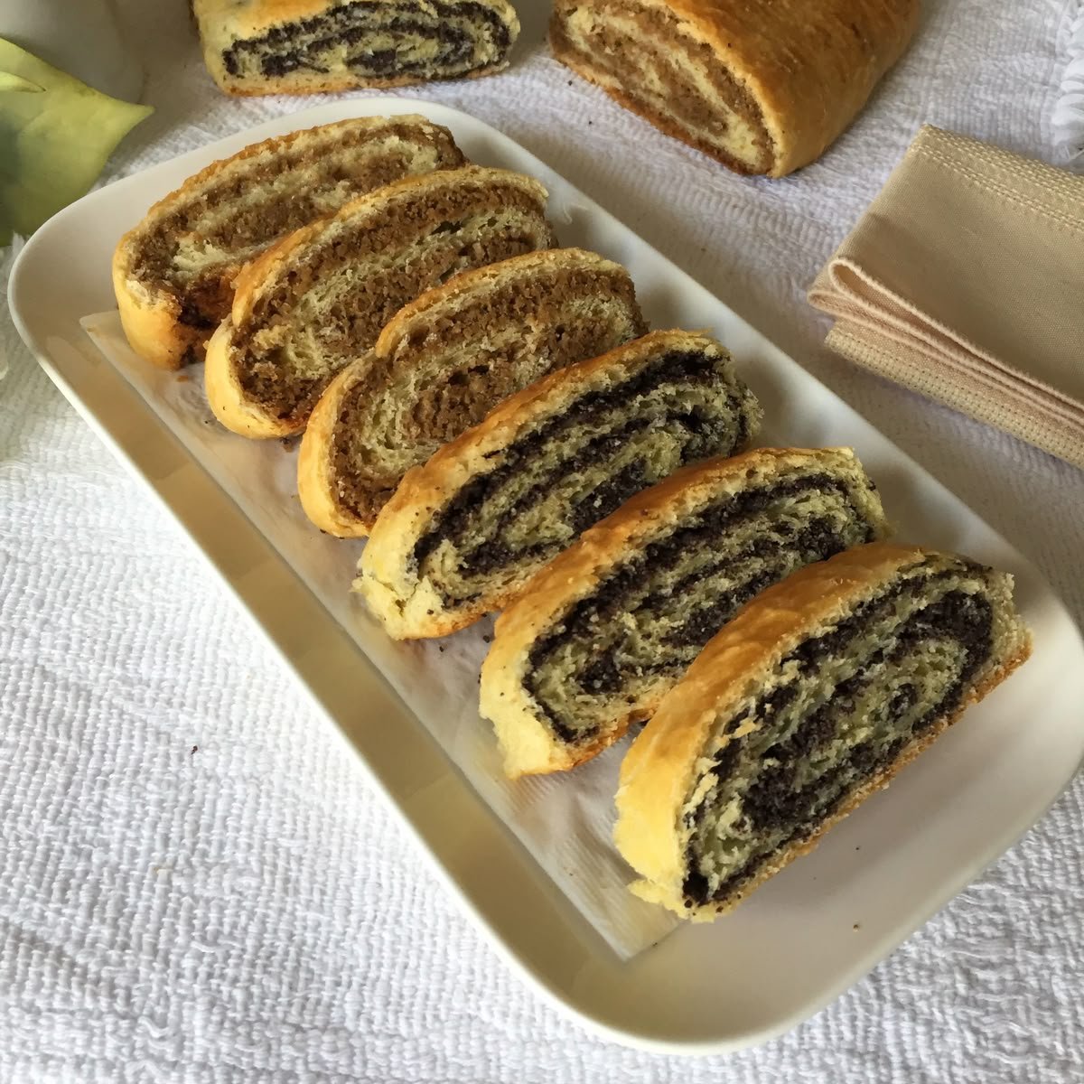 Hungarian Walnut and Poppy Seed Rolls (Diós és Mákos Kalács)🇭🇺. 42f191ab181936dc4412be03542ae1f5