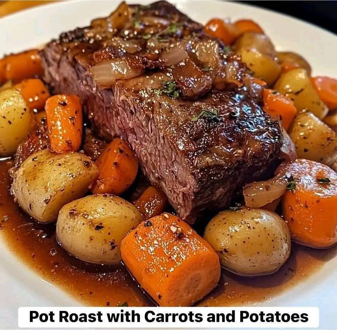 Pot Roast with Carrots and Potatoes Recipe 556419442_1468412834461504_2513236898320260943_n