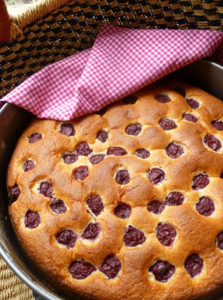 Hungarian Sour Cherry Cake🇭🇺 Screenshot 2025-09-02 013537