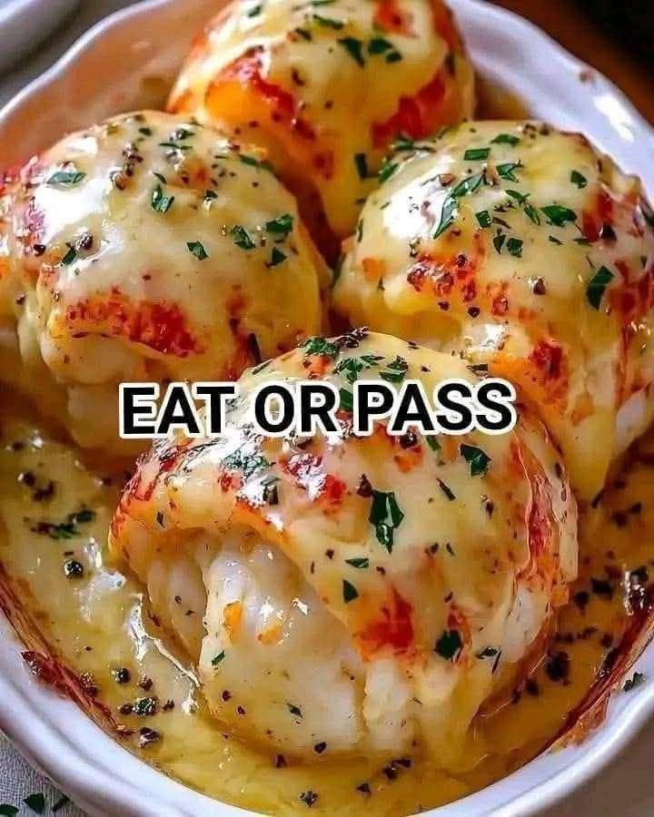 Broiled Lobster Tails in Creamy Garlic Butter Sauce β¨ 557641198_1429227694975661_7729884127115499548_n