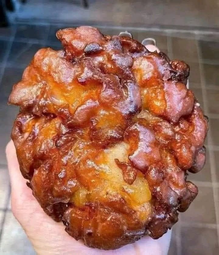 Big apple fritters, Don't Lose This Recipe 😋 557699259_819978273897835_8986468417194126426_n