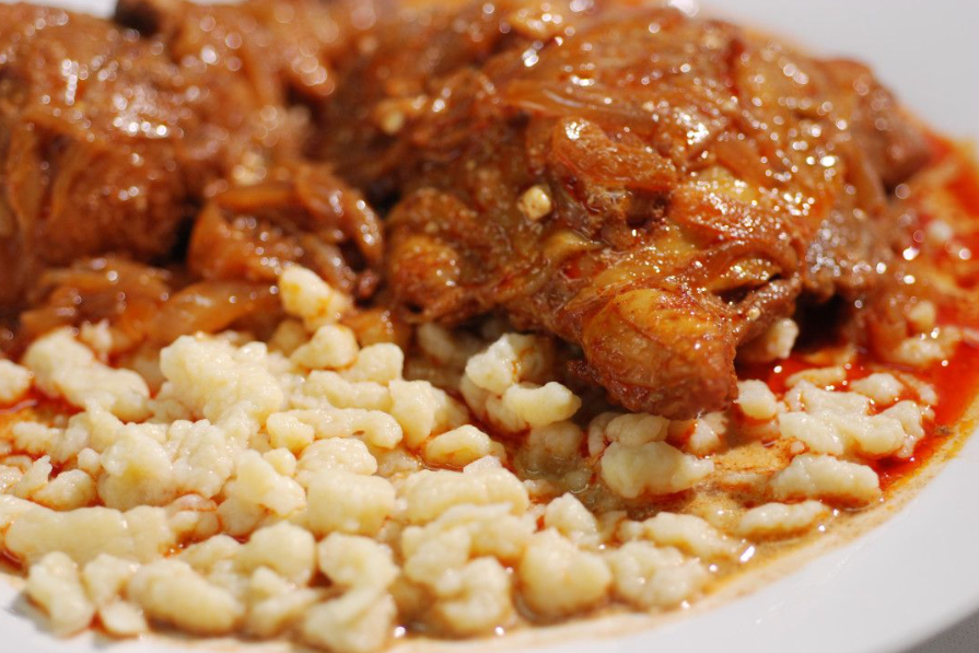 Hungarian Chicken Paprikash with Dumplings (Csirke-Paprikas & Nokedli)🇭🇺.. Screenshot 2025-10-06 150447