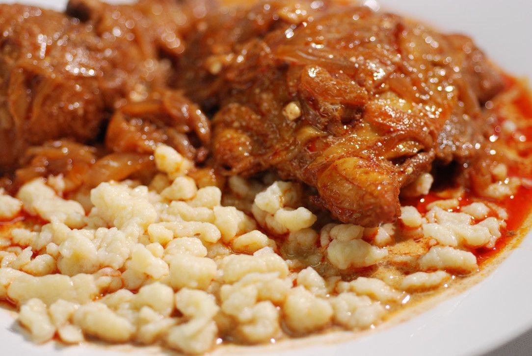Hungarian Chicken Paprikash with Dumplings (Csirke-Paprikas & Nokedli)ðŸ‡ðŸ‡º 268d91719d4d8eb6a137e069005d6286