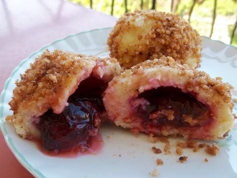 Hungarian Plum Dumplings (Szilvas gomboc)🇭🇺. 34b4ed14166e975ee45af35a1ac9dfb1
