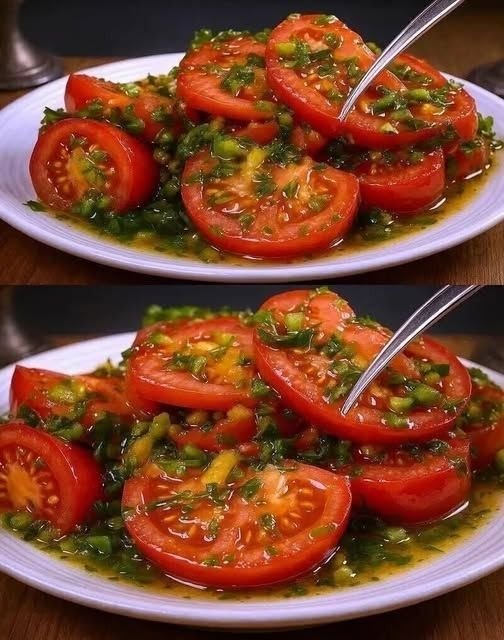 Magic Tomato Salad 577041943_2013327019445897_1632379529520360337_n