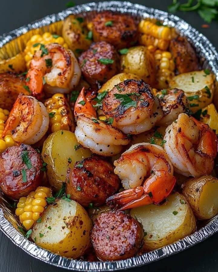 Shrimp, Corn, Potatoes, and Smoked Sausage Foil Pack 582533542_1162701495985562_7055085719286197066_n