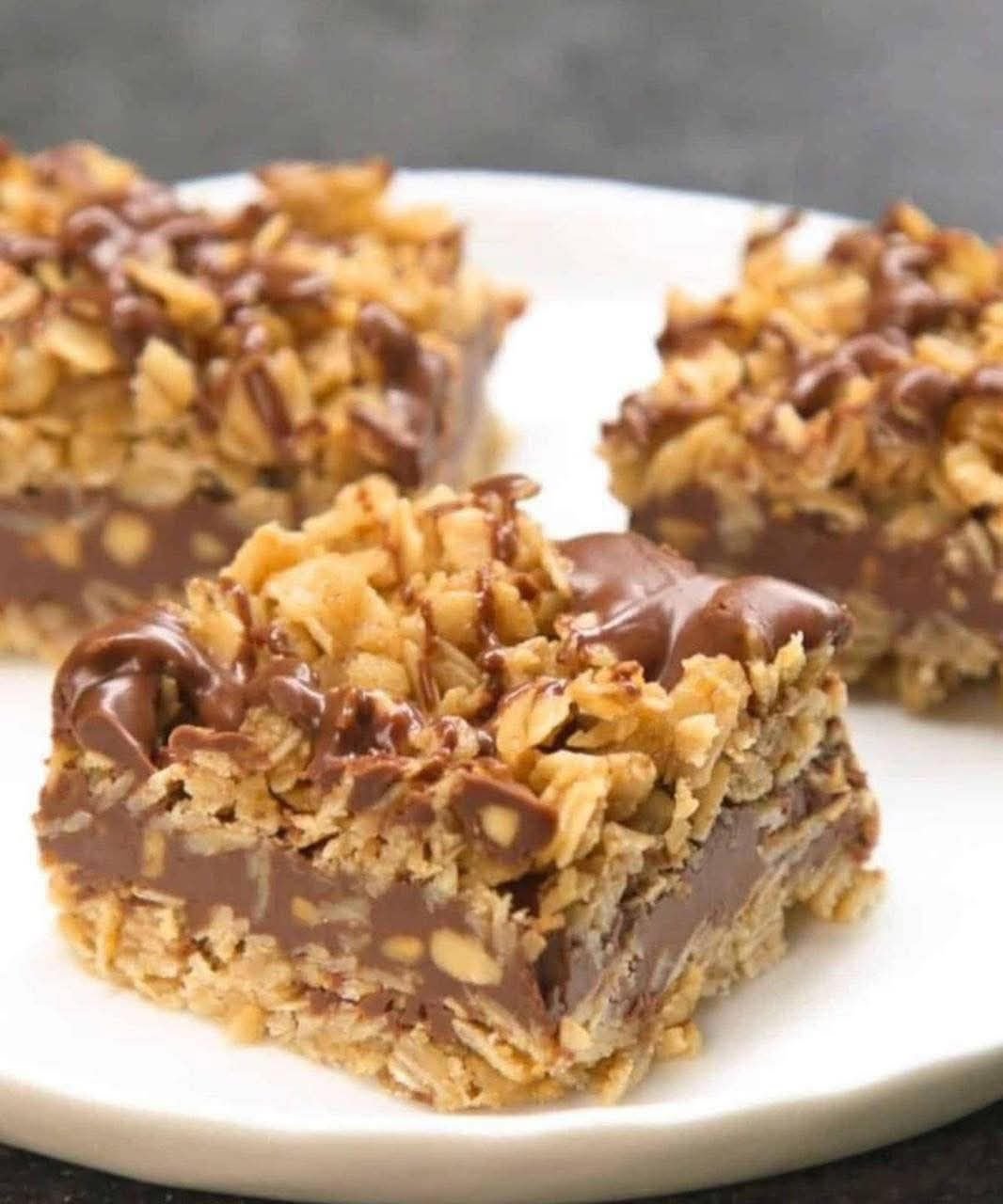 No-Bake Chocolate Oat Bars Recipe 586286293_1433543664970379_5443191473214683504_n