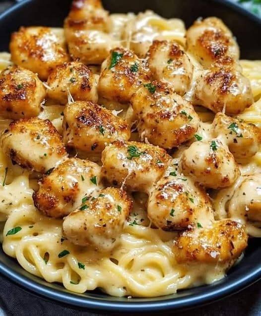 Creamy Garlic Butter Chicken & Linguine in Alfredo Sauce 588414620_122147592878892086_5674964001981733807_n