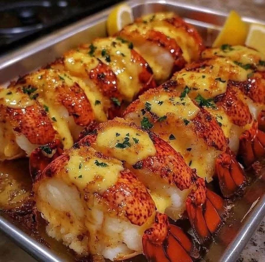 π¦π₯ Garlic Butter Lobster Tail 596055650_1537037530896969_2494484314306096104_n