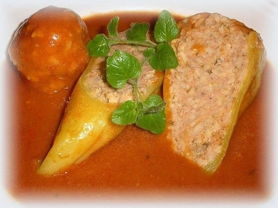 🇭🇺 Töltött Paprika (Hungarian Stuffed Peppers) 01fb910b156e9b0be999e7408edc4c09