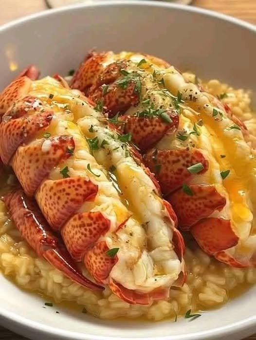 Garlic Butter Lobster and Scallops – Recipe Only 629267513_122206318076566851_4390599936911619037_n