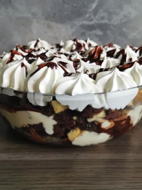 Somlói Sponge Cake (Somlói Galuska) 77ba36d056b5edab8f20705ff15d4f55