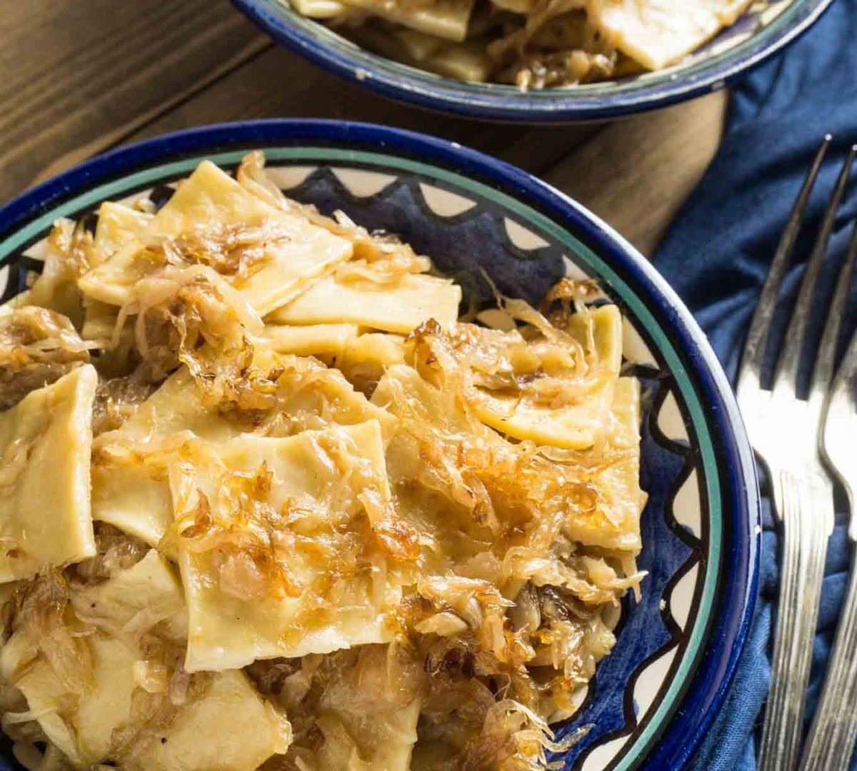 🇭🇺 Hungarian Cabbage Noodles with Caramelized Cabbage and Onions – Káposztás Tészta 18178d0bbf15bd29784b1944b1cd4913