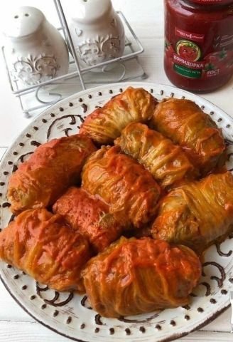 Hungarian Stuffed Cabbage Rolls (Töltött Káposzta) 🇭🇺 1af25d70690881d079f64636639c6f13