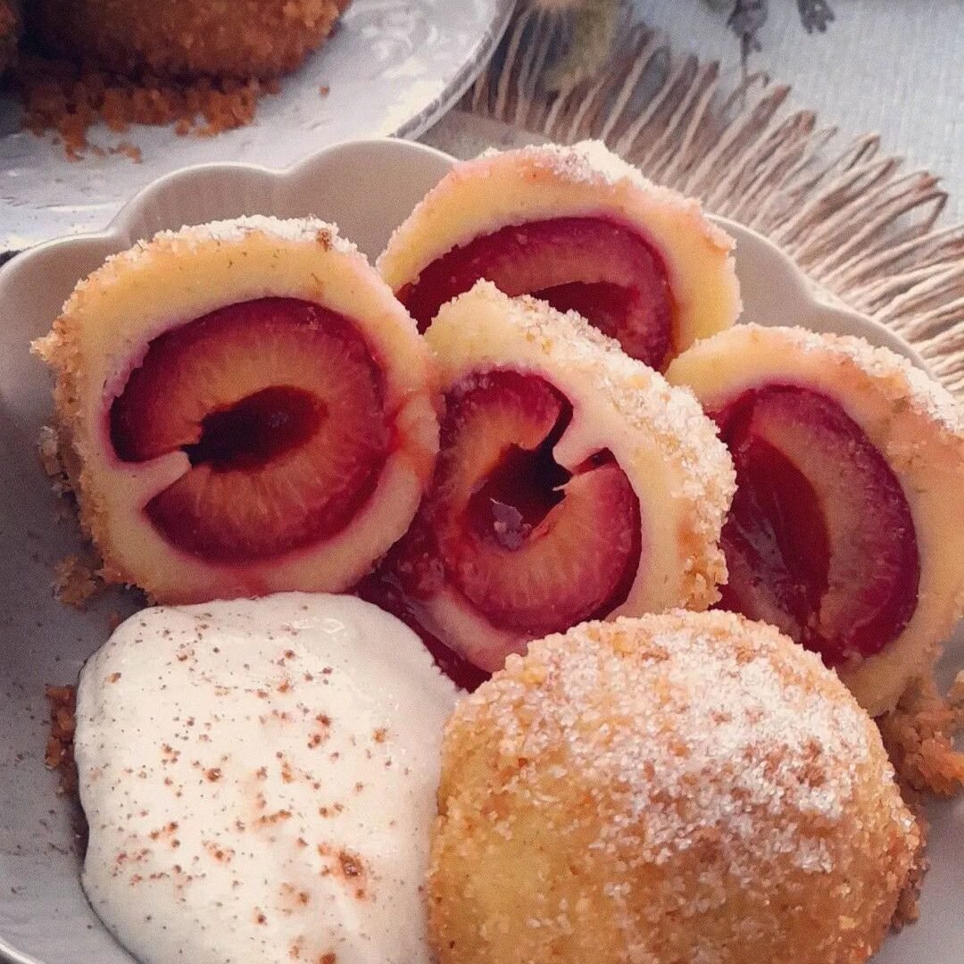 Hungarian plum dumplings - Szilvásgombóc 2414e220efd5615a1778baa698bf6b3b