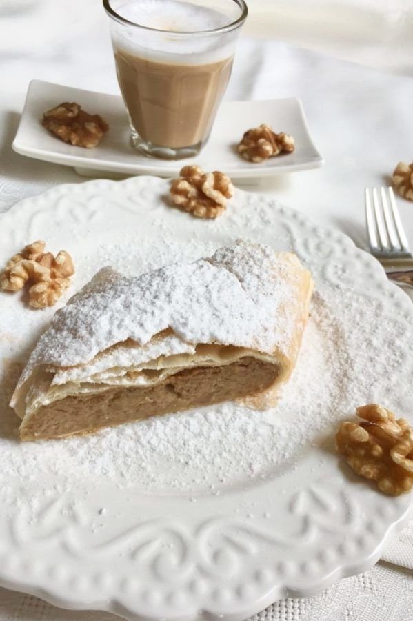 🇭🇺 Hungarian Walnut Strudel (Diós Rétes) aede66a13fb610731298fc65b311f864