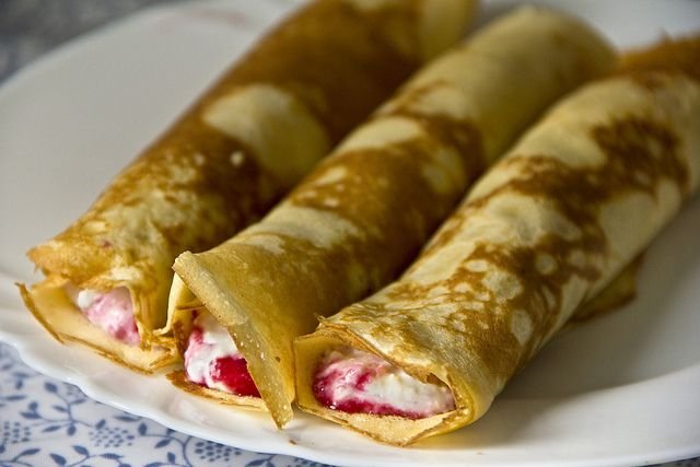 Hungarian Crepes: Palacsinta f6edfa247b20171de5fc3bae20e46ad2
